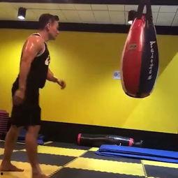 国产顶级健身教练视频,跟随国产健身达人打造完美身材