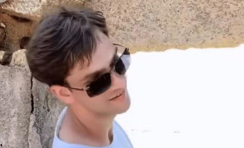 国产年轻男模视频,国产年轻男模魅力瞬间