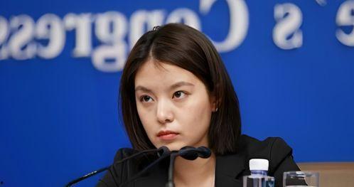 国产美女苏然完整vip视频,国产美女的惊艳演绎，VIP视频中的绝美瞬间